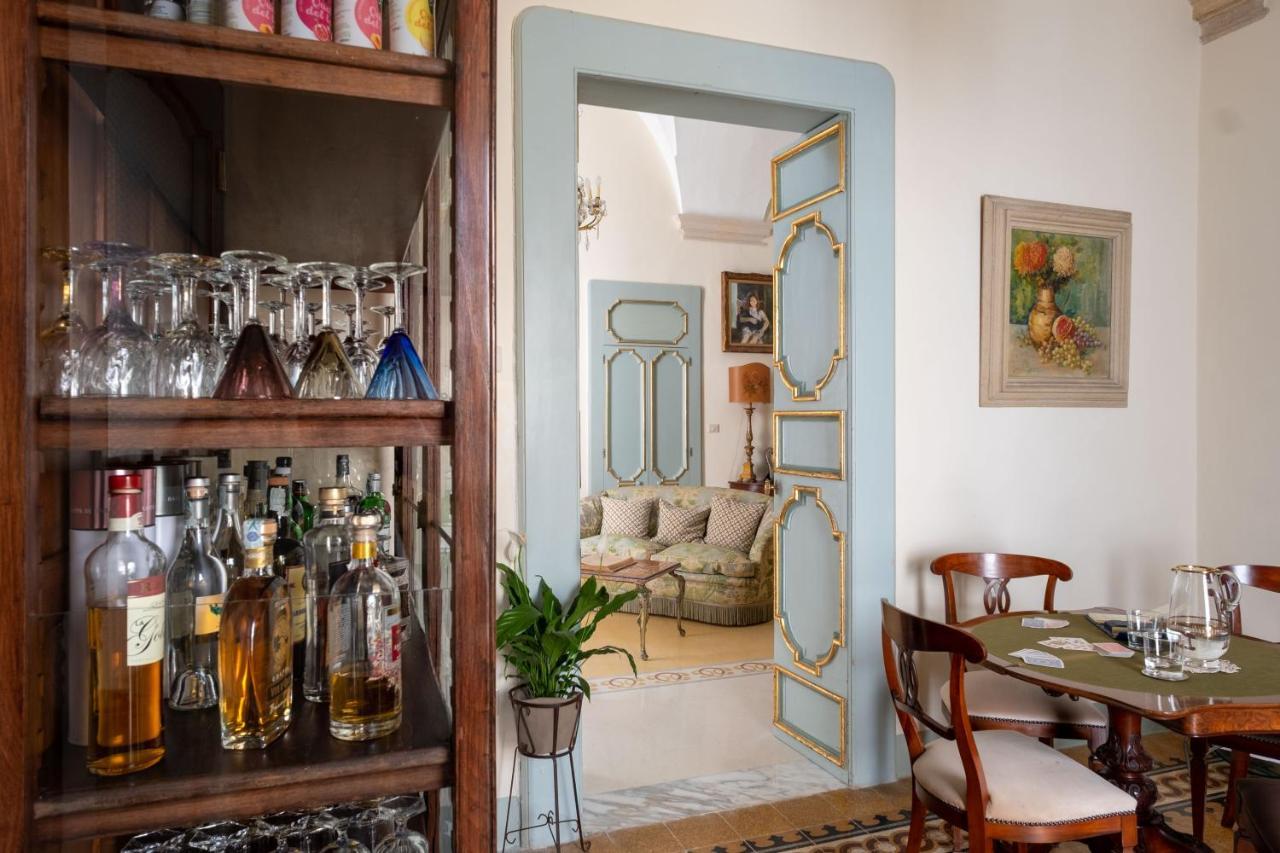 Palazzo Guido Bed & Breakfast เลชเช ภายนอก รูปภาพ