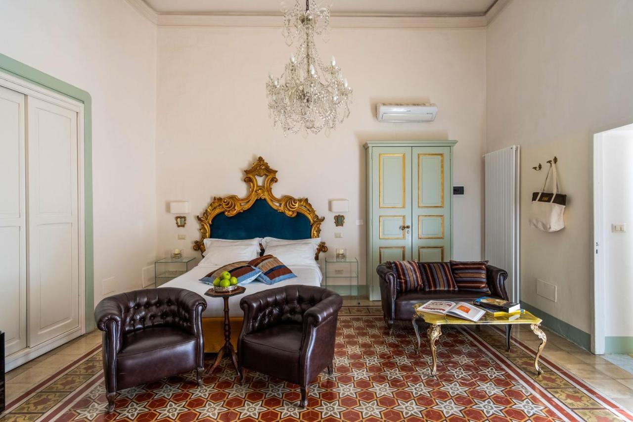 Palazzo Guido Bed & Breakfast เลชเช ภายนอก รูปภาพ