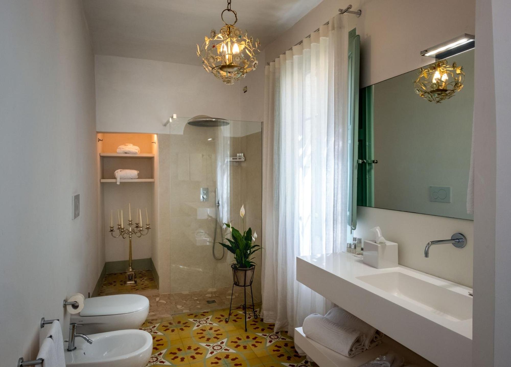 Palazzo Guido Bed & Breakfast เลชเช ภายนอก รูปภาพ