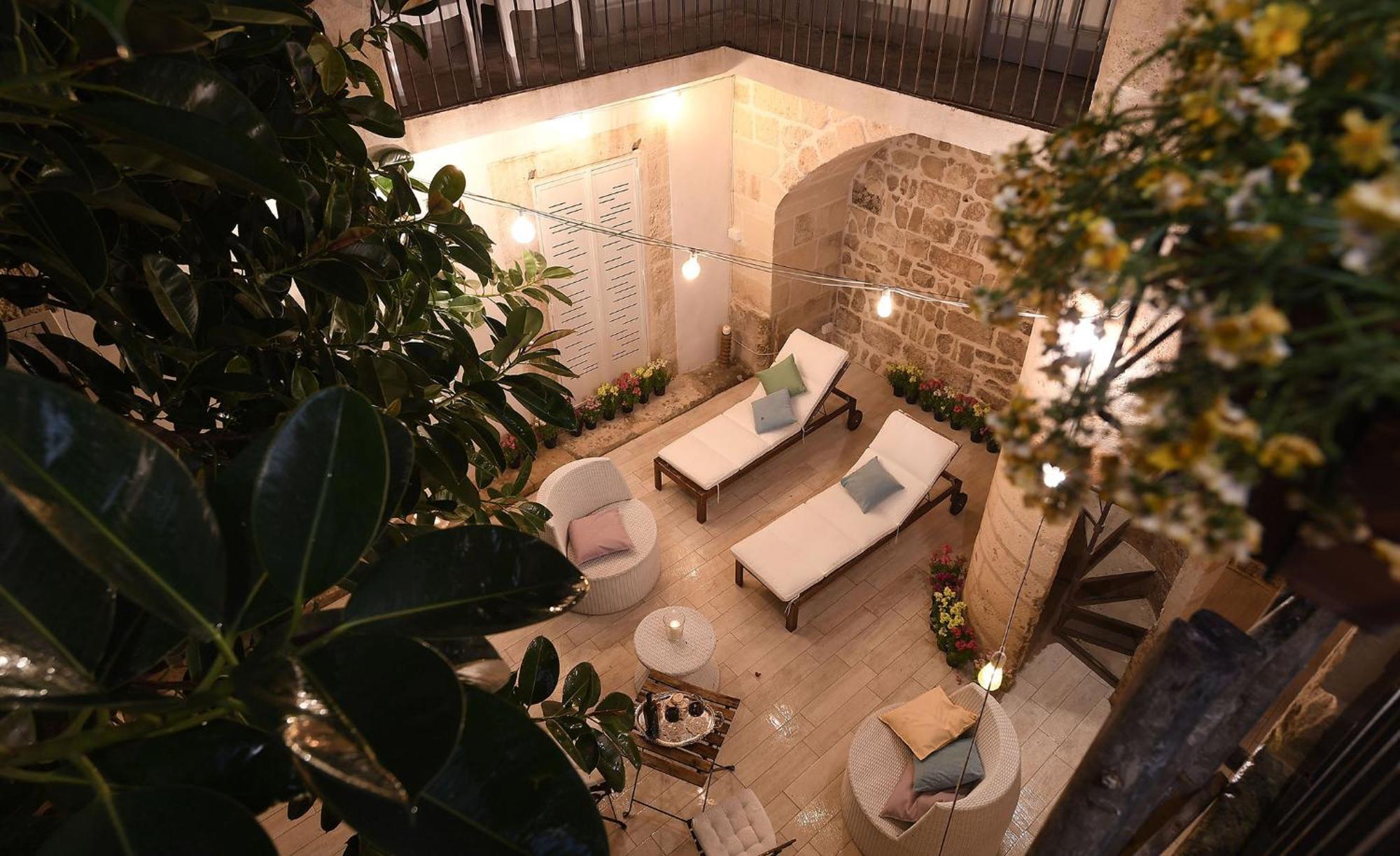 Palazzo Guido Bed & Breakfast เลชเช ภายนอก รูปภาพ
